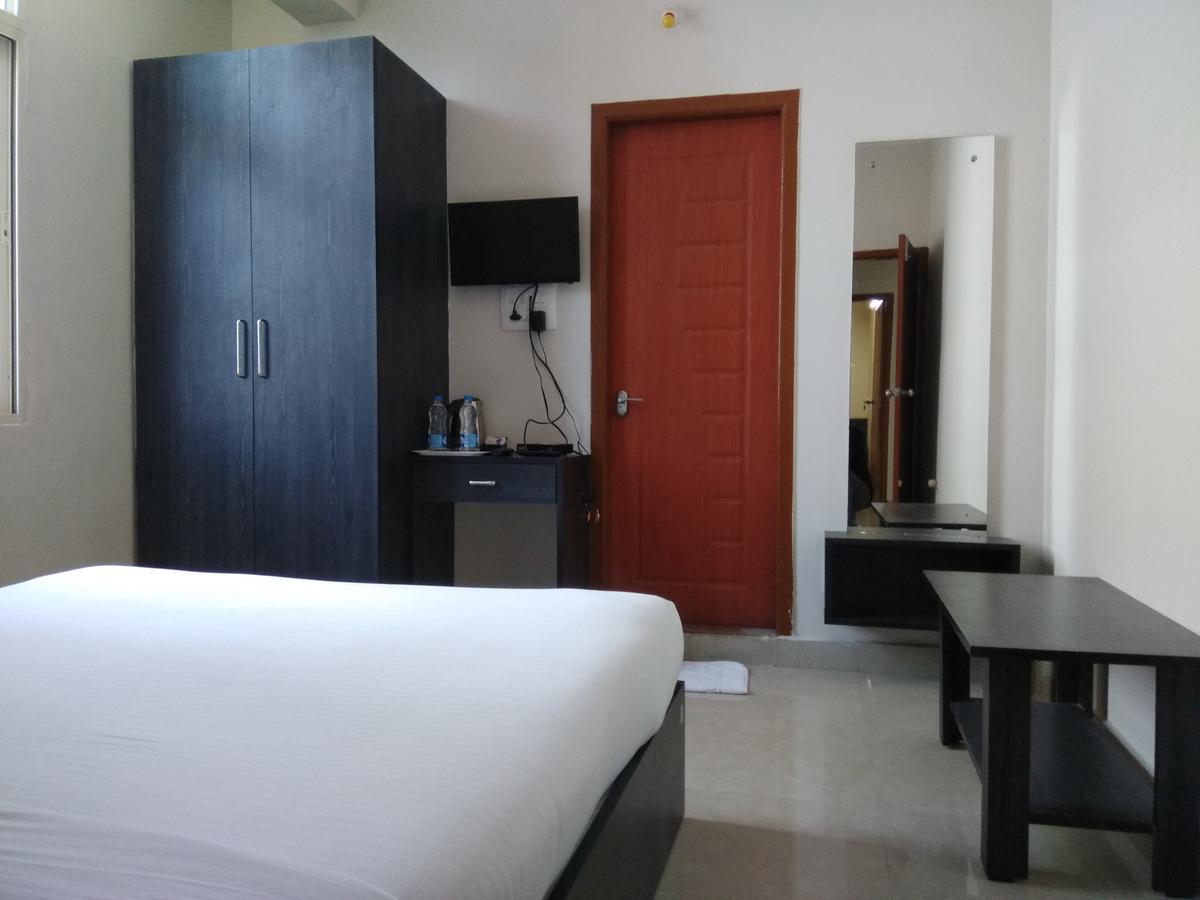 Orange Comforts Devanahalli Luaran gambar